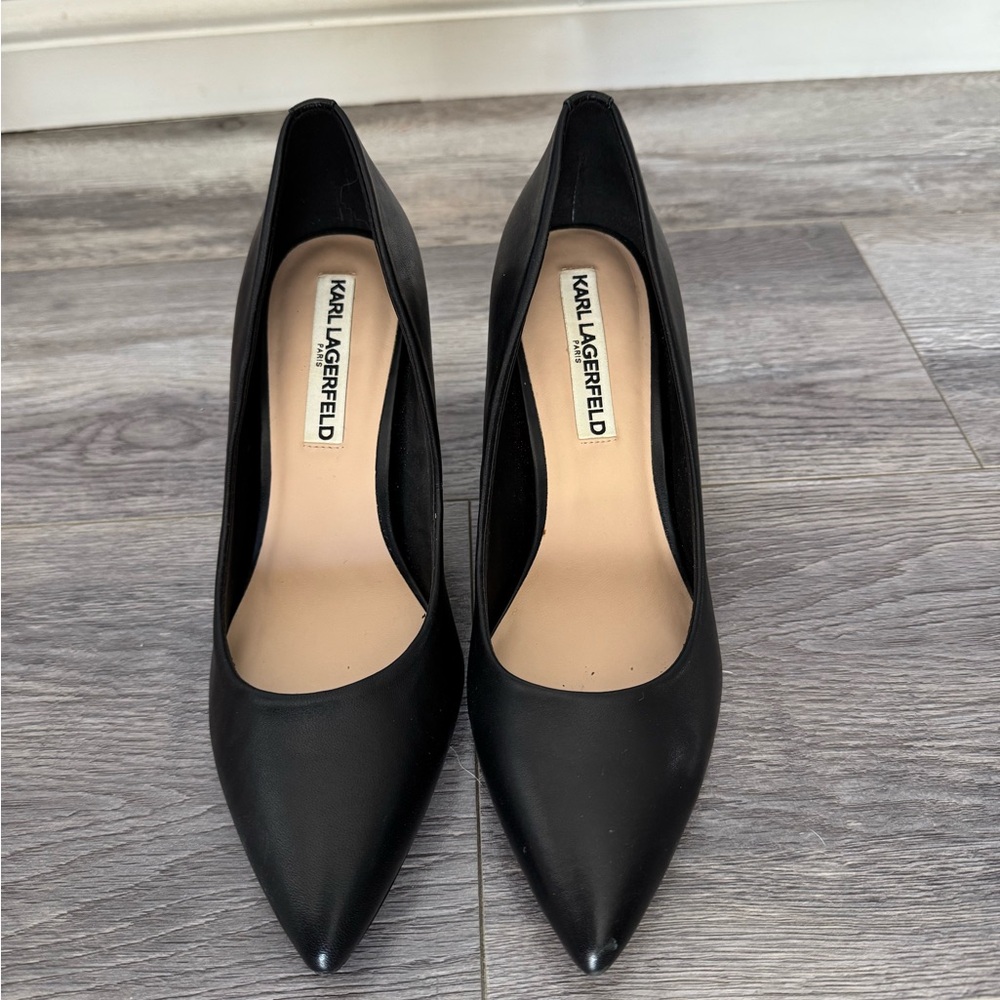 Karl Lagerfeld Black Pumps
